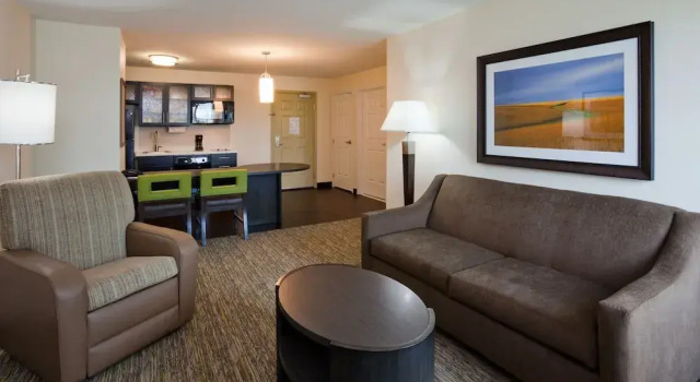 Люкс c 1 комнатой Candlewood Suites Dickinson by IHG