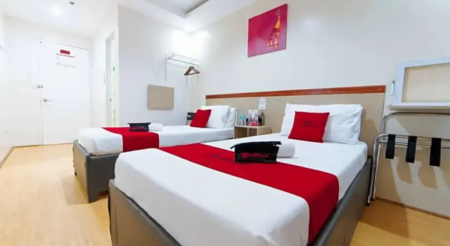 Номер Standard RedDoorz Plus near SM Lanang Davao