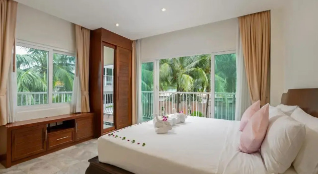 Полулюкс с 2 комнатами Phunawa Resort Phuket Karon Beach