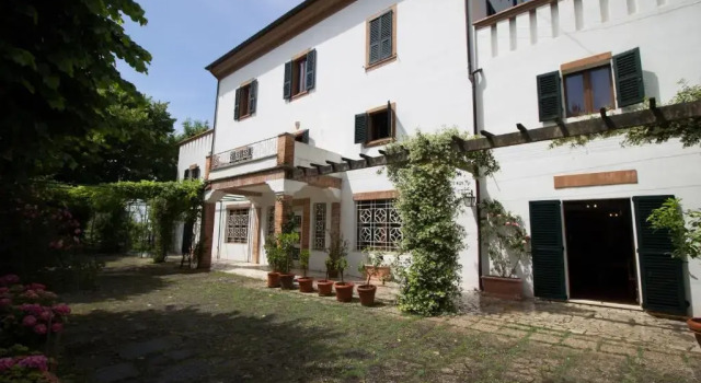 Dimora Rosa Bianca, Rezervovat Hotel Macerata 