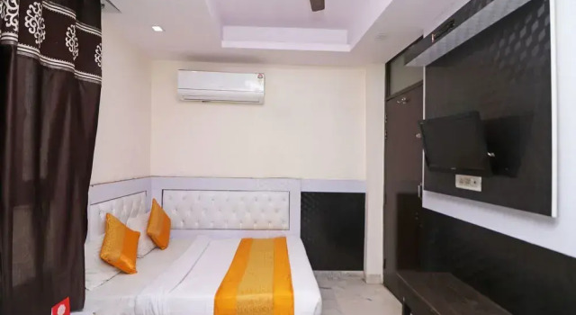 Mahesh Inn