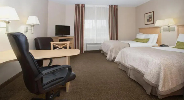Четырёхместный люкс Candlewood Suites - Peoria at Grand Prairie by IHG