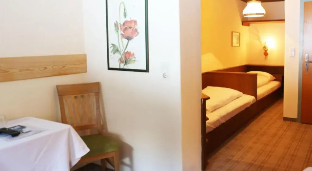 Трёхместный номер Standard с балконом Gasthof Pension Madseiterhof