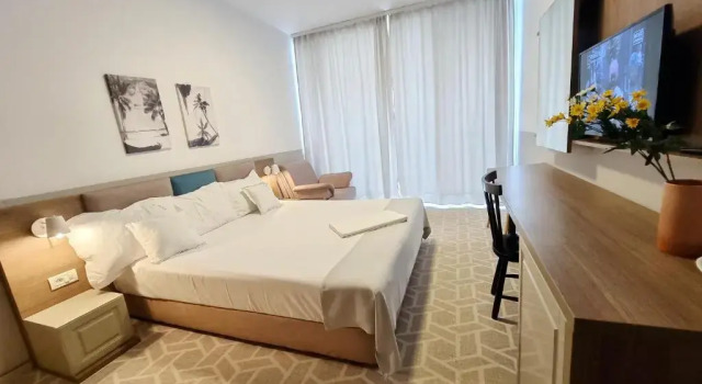 Hotel Clas Mamaia Nord, Book Hotel Hotels in Mamaia-Sat with Parking, Parking