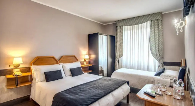 Четырёхместный номер Hotel San Valentino
