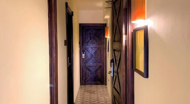 Семейный номер Standard с балконом и с видом на город Singita Classy - A Cozy Rustic Hideaway in Hanoi Old Quarter