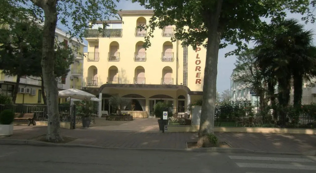 Hotel Explorer