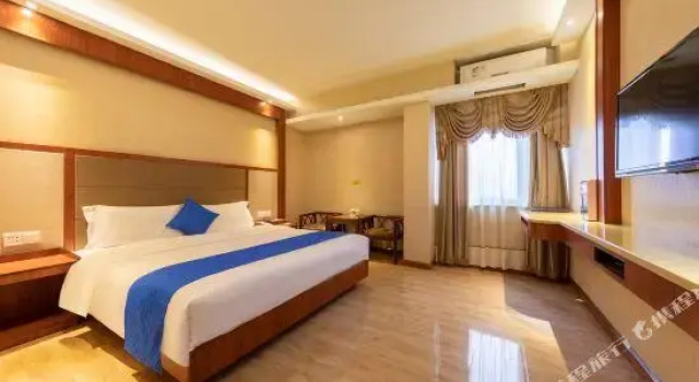 Yuexiang Hotel (Maoming South High-speed Railway Station)