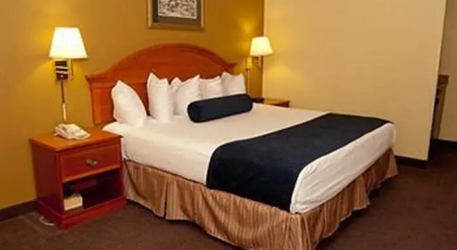 Люкс Deluxe Best Western Inn Florence