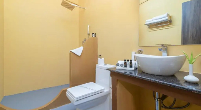 Двухместный номер Superior Amadi Beach Front Resort