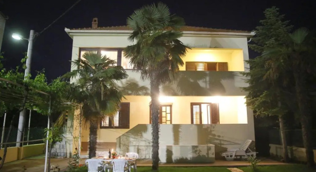 Apartments Vedrana