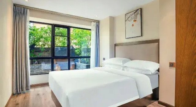 Люкс Classic Kanglang Garden Hotel (Kunming International Horticultural Exposition Park Branch)