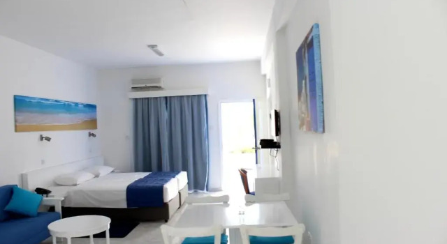 Studio Flokkas Hotel Apartments