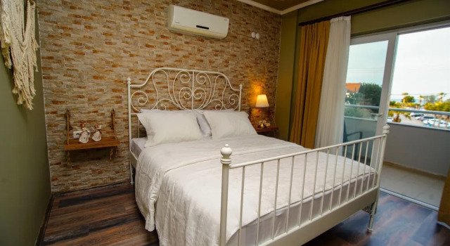 Номер Deluxe с балконом и с видом на море Urla Zeytin Hotel