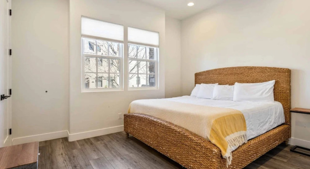 The Ann Marie #f1 6 Bedroom Townhouse