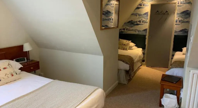 Knights Court Hotel, Забронировать Отель Грейт-Ярмут The Broads