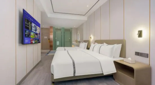 Семейный люкс Yulong Xicheng Hotel Urumqi (Xinjiang Autonomous Region Museum Hongshan Park Branch)