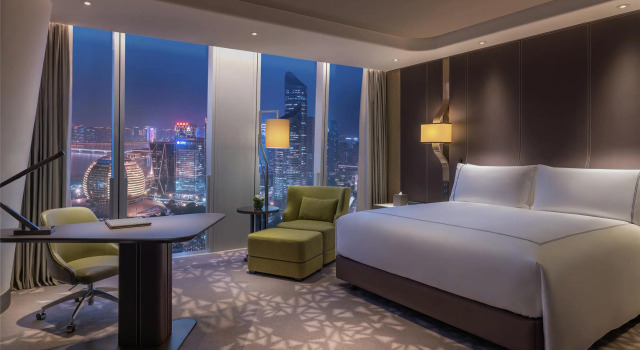Номер Deluxe с видом на реку Conrad Hangzhou