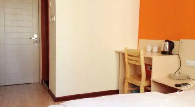 Juxingyuan Hotel, Забронировать Отель Циндао 