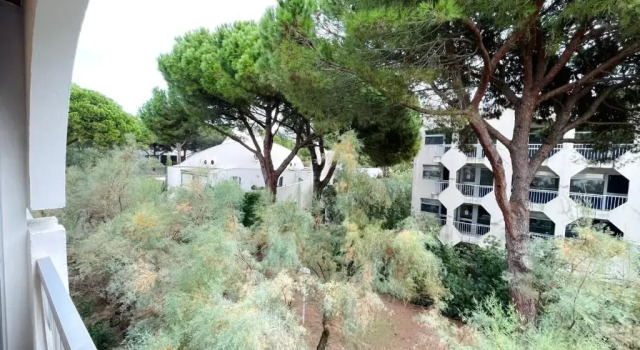 Апартаменты Grand studio en centre ville et à 50 mètres du port, climatisé