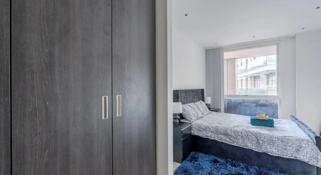 Modern Cozy Kingston Flat, 5 Mins to Train Station