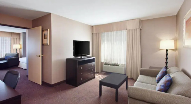 Люкс Holiday Inn Express & Suites Seattle Downtown - Lake Union by IHG