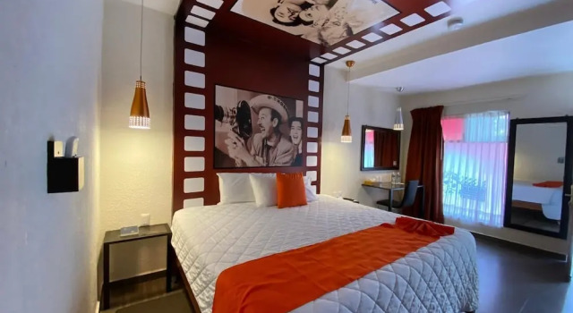 Habitación Business Hotel Medrano Temáticas and Business Rooms Aguascalientes
