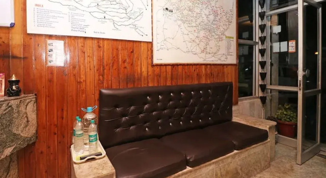 OYO 13908 Hotel India, Rezervovat Hotel Mussoorie Uttarakhand