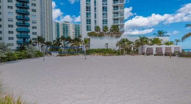 Номер Standard с 3 комнатами Hyde Beach House Luxury -resort 3 Bedroom Condo by RedAwning
