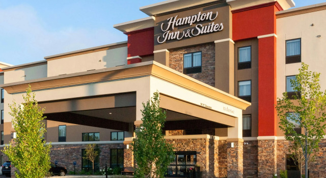 Hampton Inn & Suites Duluth North/Mall Area, Varaa Hotelli Hotellit Minnesota pysäköinnillä, Pysäköinti
