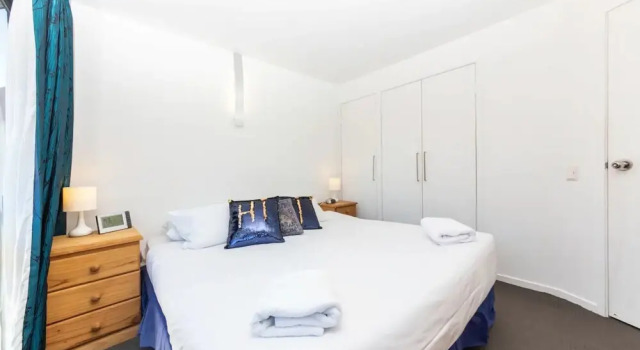 Lovely 1 Bedroom Apartment Close To CBD