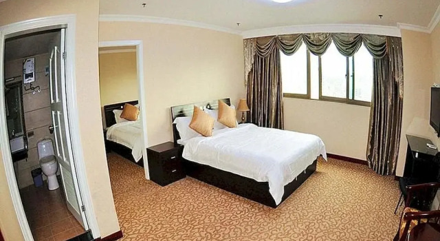 Huasheng Business Hotel, Забронировать Отель Чунцин Chongqing Area, рядом с Станция метро Niujiaotuo