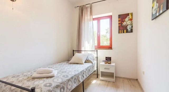 Stunning Home in Loborika With Wifi and 6 Bedrooms, Reserva ahora Hotel Hoteles en Pula con piscina, Piscina