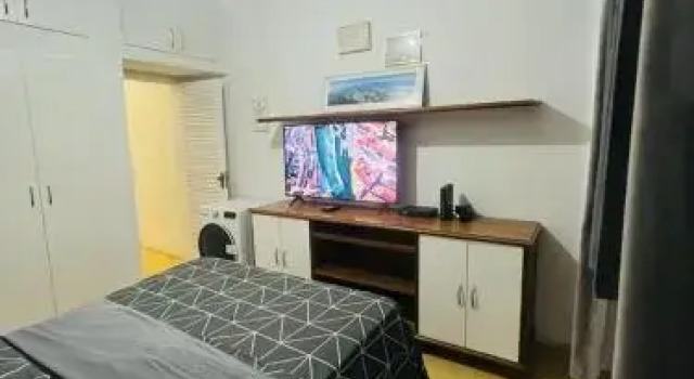 MARAVILHOSO QUARTO E SALA NO LEBLON na Av ATAULFO DE PAIVA