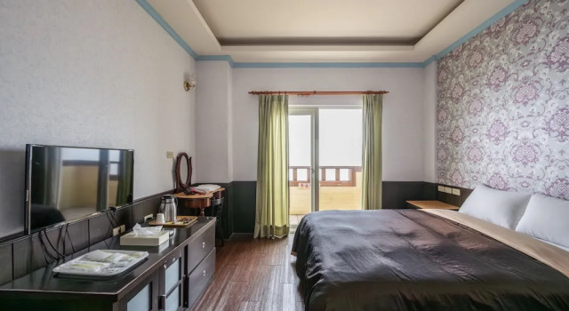 Двухместный номер Standard с балконом и с видом на горы Chingjing New Paradise B&B