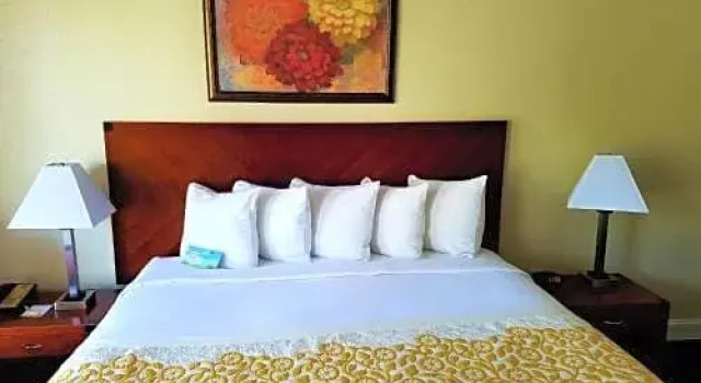 Номер Standard Days Inn & Suites Clermont