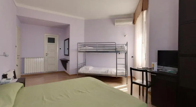 Четырёхместный номер Standard с видом на море Hotel Il Nido