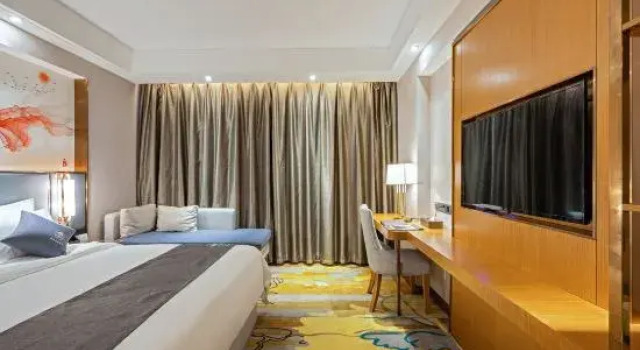 Двухместный номер Deluxe GreenTree Inn Zhuhai Changlong Airport