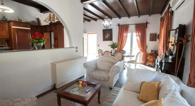 Green Yard Retreat - Family Getaway in Sidari Corfu, Забронировать Дом для отпуска Виллы Карусадес, Вилла