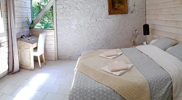 Le Moulin Hodoux, Забронировать Отель Отели Люин с бассейном, Бассейн