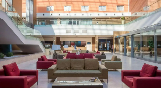 Plaza Caserta, Prenota Hotel Hotel a Caserta con piscina, Piscina