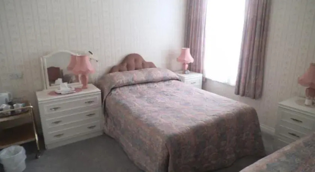 Hamilton House, Book Hotel Southsea Hampshire