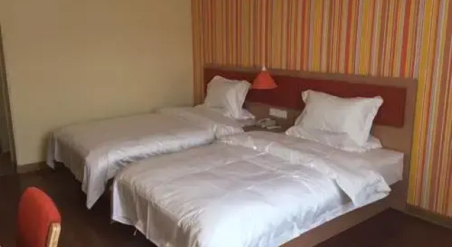 Elan Hotel West Ningbian Road, Boek Hotel Changji Xinjiang