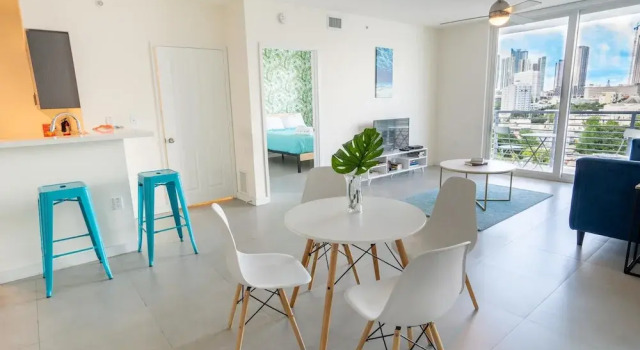 The Outpost Miami Apartments, Забронировать Апартаменты/квартира Апартаменты Miami Metropolitan Area, Апартаменты/квартира