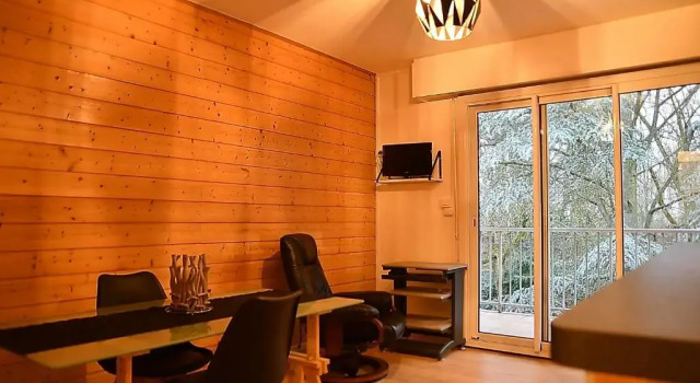 F1 entier Cosy style CHALET Montgeron, Proche Paris, Rezervasyon Şale Montgeron Ile de France