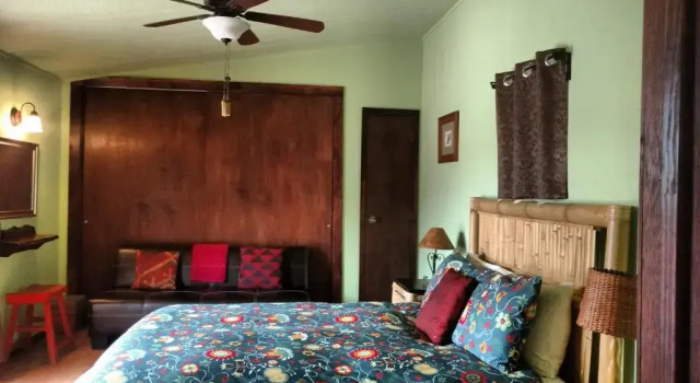 Vinophiliac Bed & Breakfast, Prenota Bed & breakfast Hotel a Baja California con parcheggio, Parcheggio