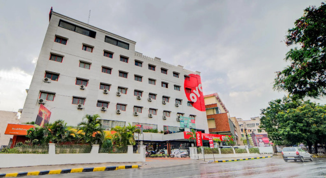 Полулюкс Hotel O Kachiguda Railway Station