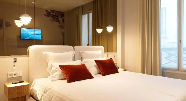 Семейный номер Standard Le Katorze Hôtel