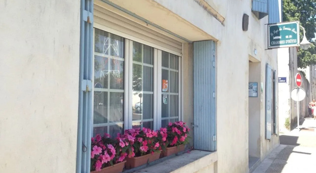 Chambre d'hôtes Les Lauriers Roses, Book Guesthouse Marennes Charente-Maritime