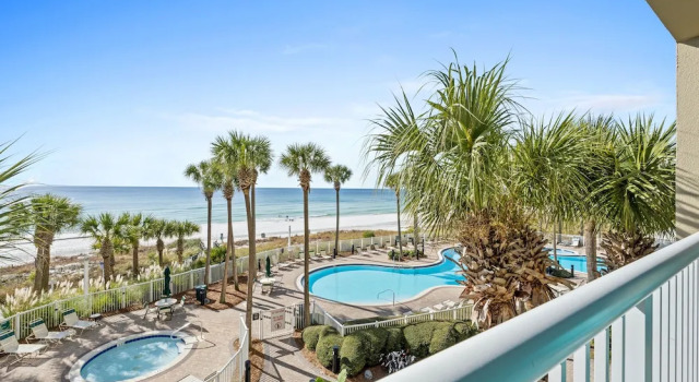Номер Standard с 2 комнатами с балконом и с видом на море Grand Panama Beach Resort by Panhandle Getaways